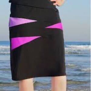 HydroChic Swim Midi Skirt Womens Size XS Black with Purple Cutouts Shorts